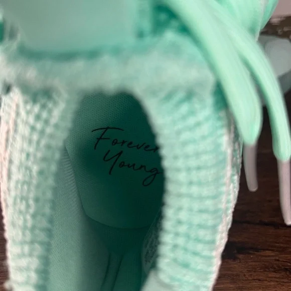 Adidas Trae Young 2 - Picture 5 of 9